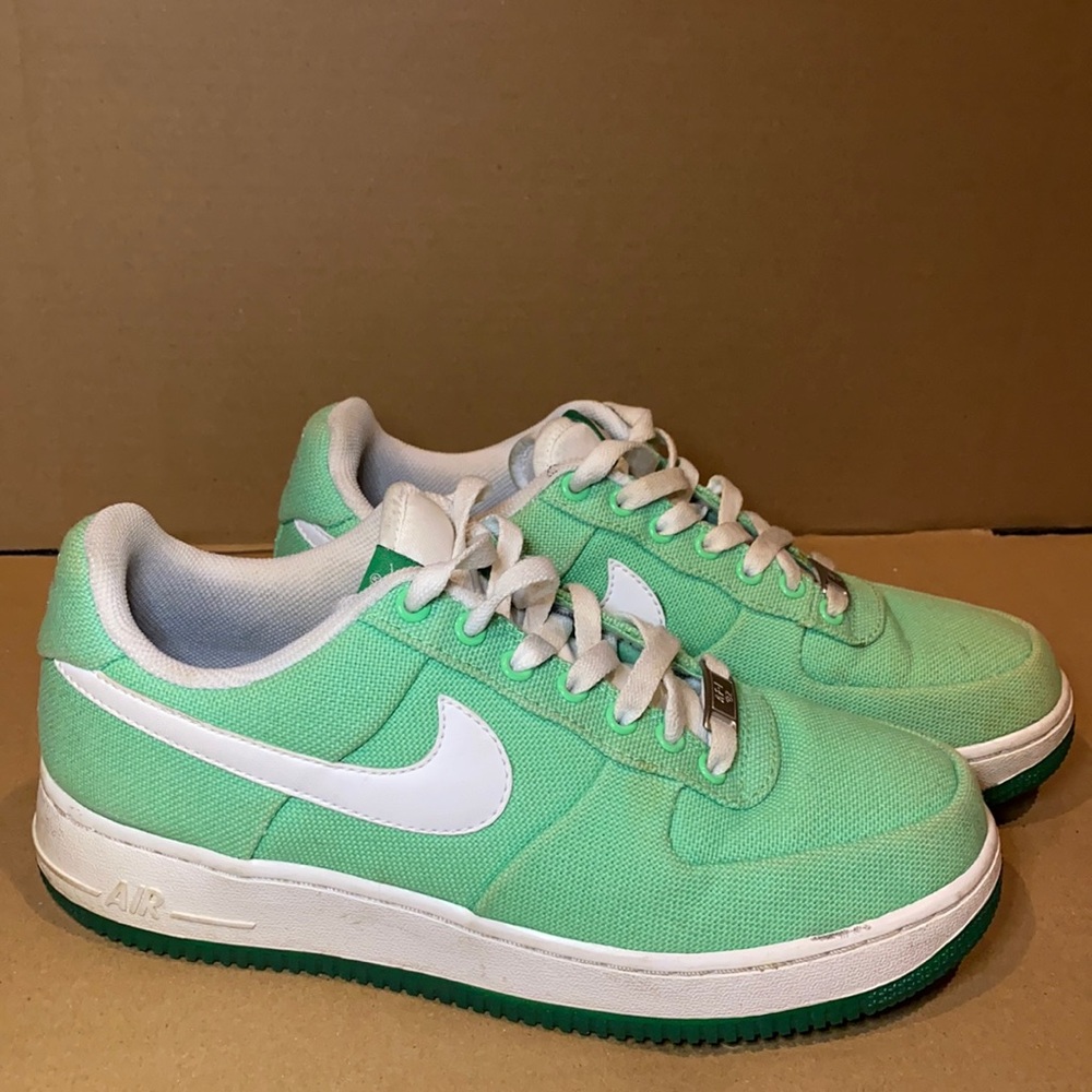 Women’s Air Force 1 low canvas light green-white size 9